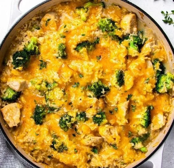 Cheesy Chicken and Rice Casserole