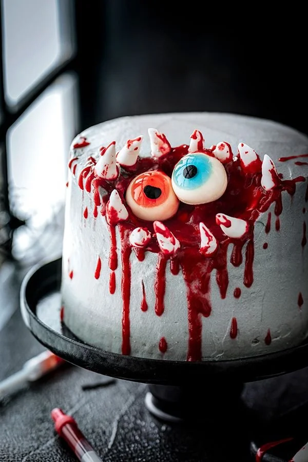 A spooky Horror Torte decorated for Halloween with creepy designs.
