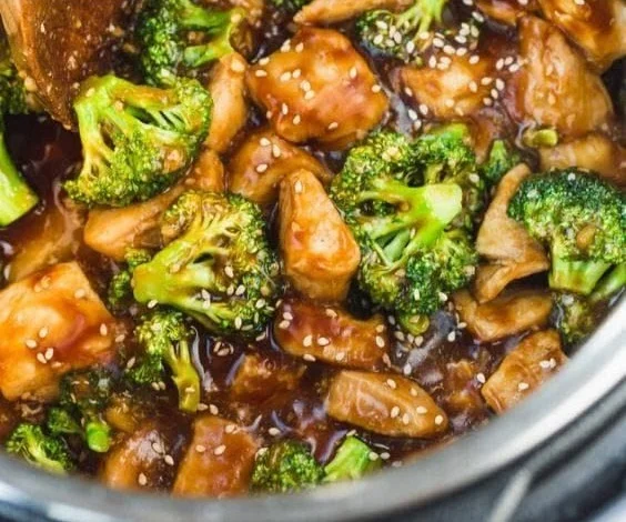 Instant Pot Chinese Chicken with Broccoli dish ready to serve.