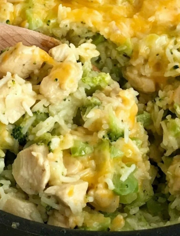 One pot cheesy chicken with broccoli and rice for a quick dinner