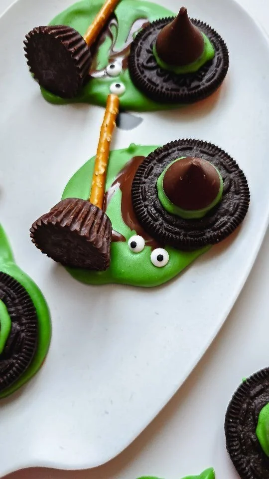 A melting candy melt demonstration with Halloween themed treats and brown candy.