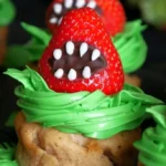 monster strawberry cupcakes 2026 08 06 184000 685x1024 1